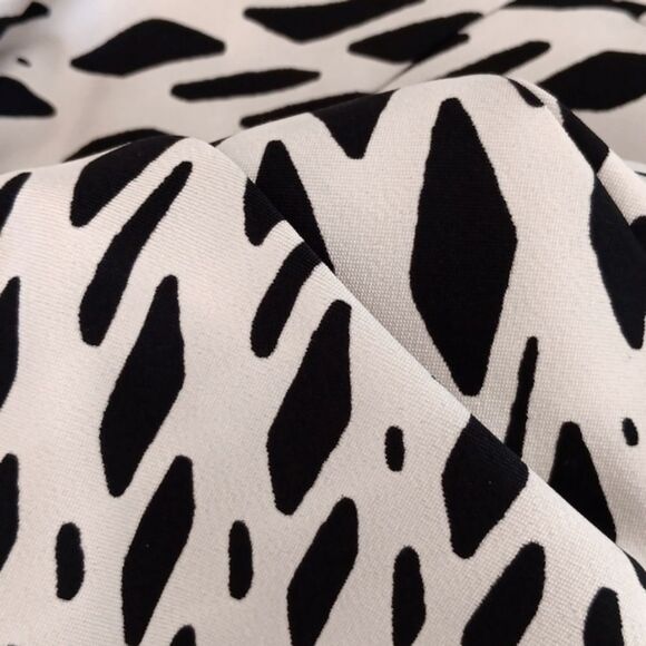 Sangria Black and White Patterned Dress - Picture 11 of 11